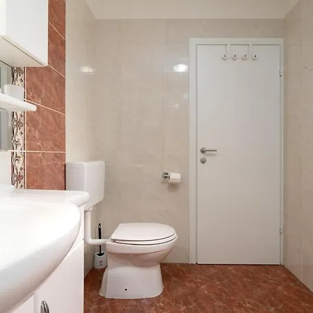 App Dinora Apartment *
